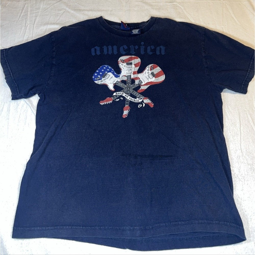 America Keep On Rocking Navy Blue Men's T-Shirt Extra Large Guitars Usa Flag